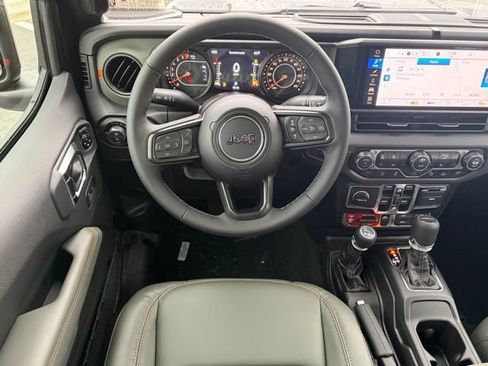 New 2026 Jeep Gladiator Mojave image 36