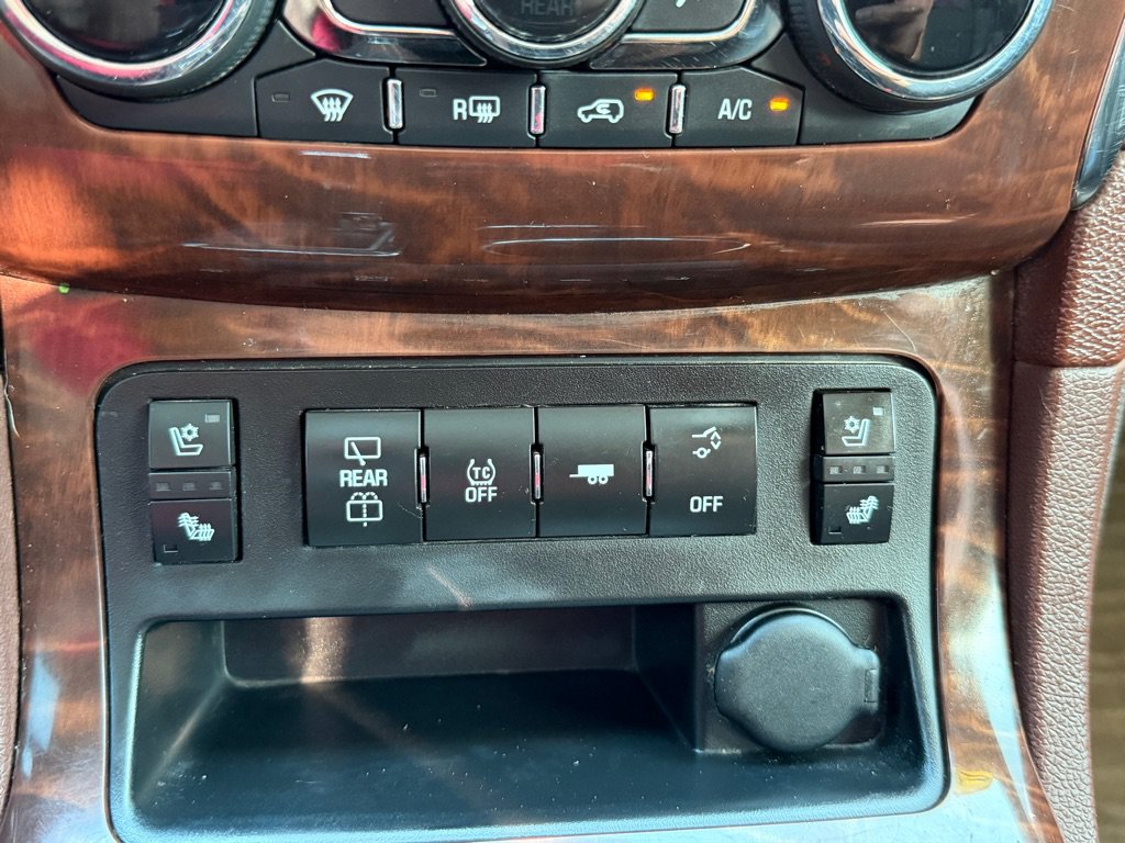 Used 2013 Buick Enclave Premium FWD image 32