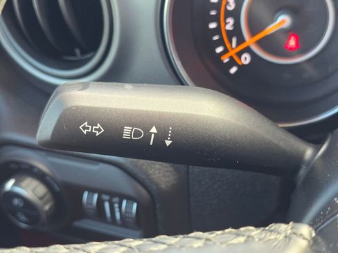 Used 2022 Jeep Gladiator Sport image 24