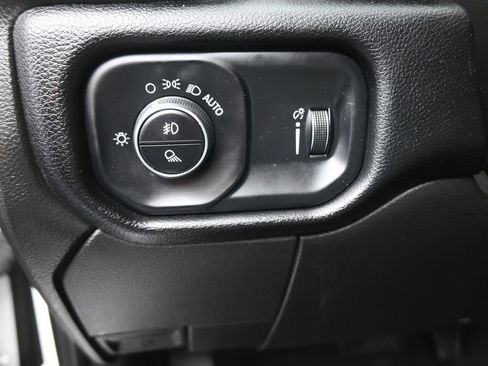 Used 2024 RAM 2500 Big Horn image 21