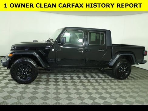 Used 2021 Jeep Gladiator Sport image 2
