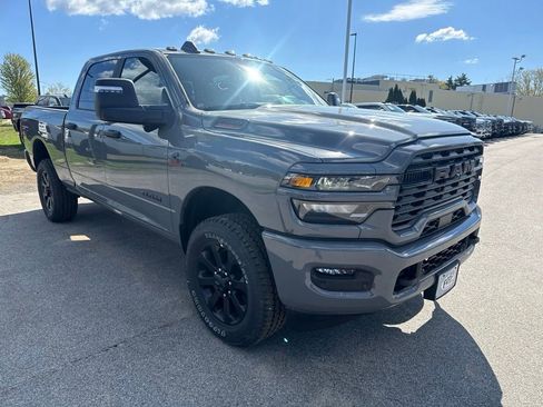 New 2026 RAM 2500 Big Horn AWD/4WD image 7