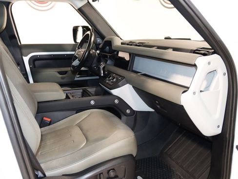 Used 2020 Land Rover Defender 110 SE AWD/4WD image 54