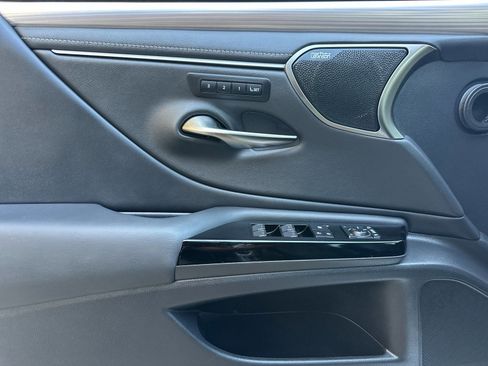 Used 2023 Lexus ES 350 F Sport w/ Accessory Package (Z1) FWD image 11
