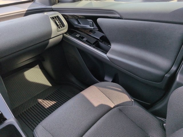 Used 2024 Toyota bZ4X FWD image 17