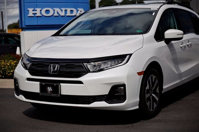 New 2026 Honda Odyssey Sport-L image 2