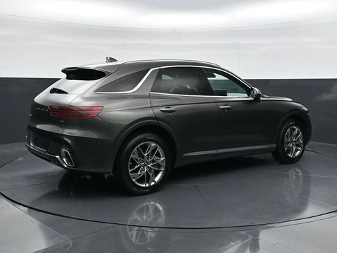 Used 2025 Genesis GV70 2.5T AWD/4WD image 2