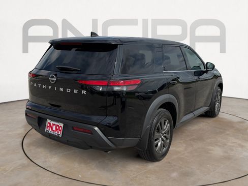 Used 2023 Nissan Pathfinder S FWD image 11