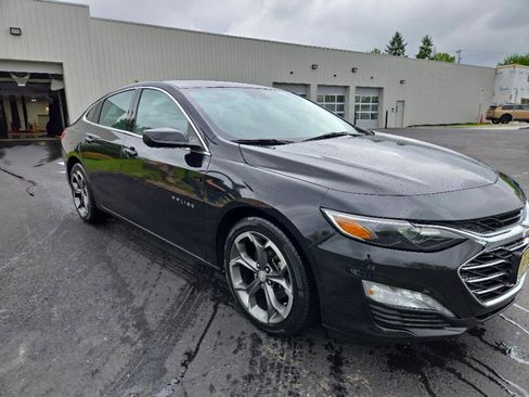 Used 2023 Chevrolet Malibu LT FWD image 31