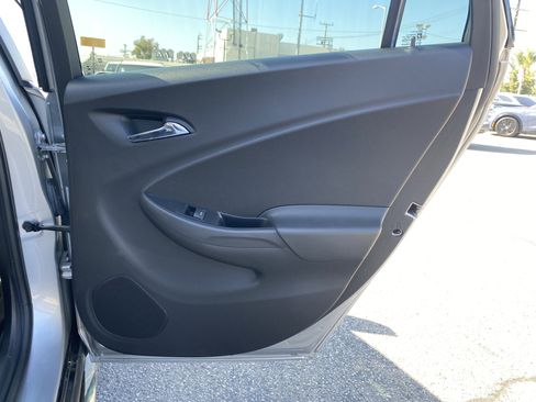 Used 2016 Chevrolet Volt Premier w/ Driver Confidence Package image 21