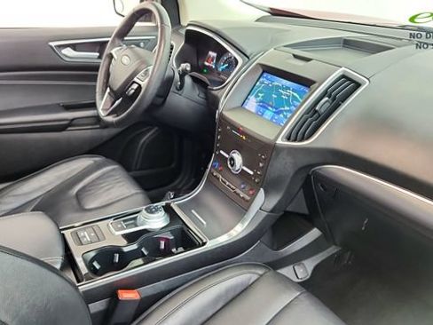 Used 2020 Ford Edge Titanium w/ Equipment Group 301A FWD image 22