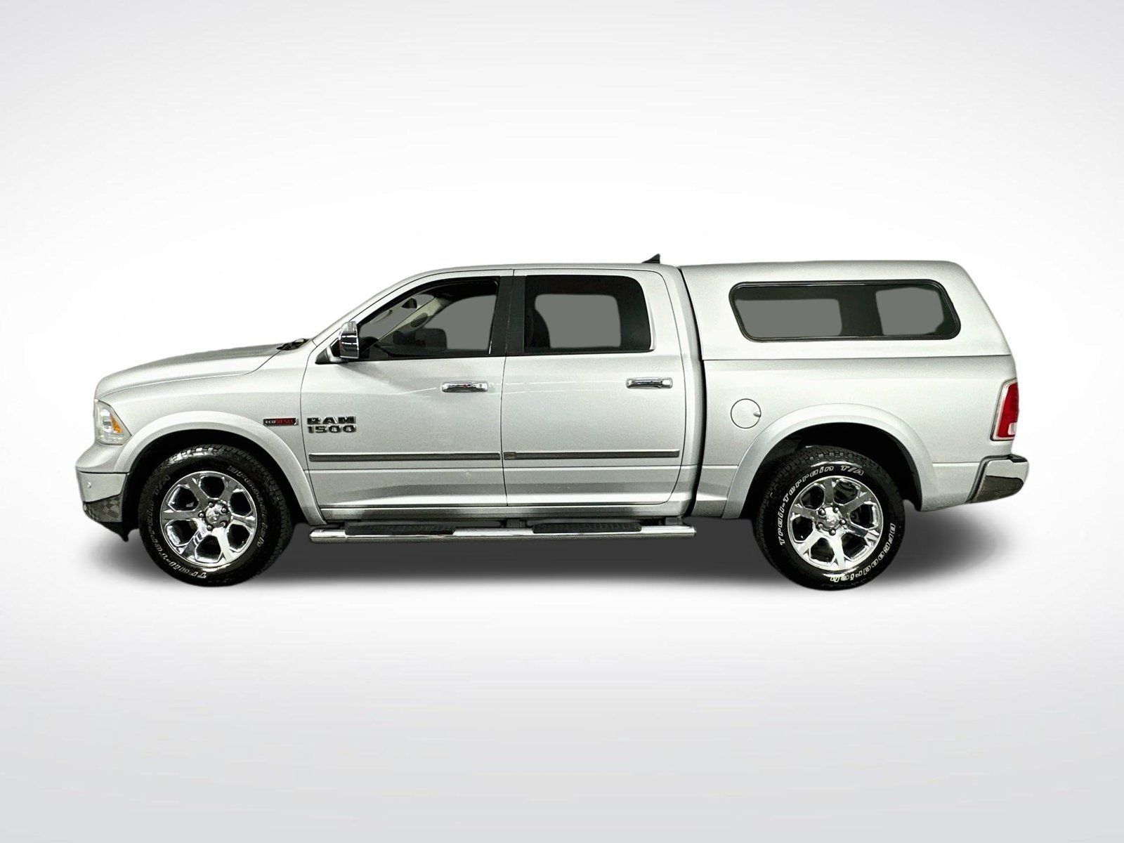 Used 2015 RAM 1500 Laramie w/ Convenience Group AWD/4WD image 5