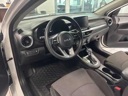 Used 2023 Kia Forte LXS FWD image 12