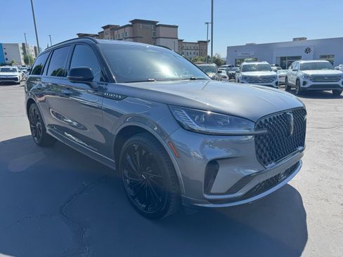 Used 2025 Lincoln Aviator Reserve w/ Equipment Group 201A AWD/4WD image 7