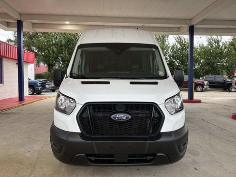 Used 2024 Ford Transit 250 148 High Roof Extended RWD image 2