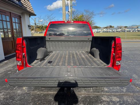 Used 2010 GMC Sierra 1500 SLE w/ Power Pack Plus image 32