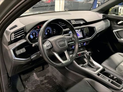 Used 2023 Audi Q3 2.0T Premium w/ Convenience Package image 14