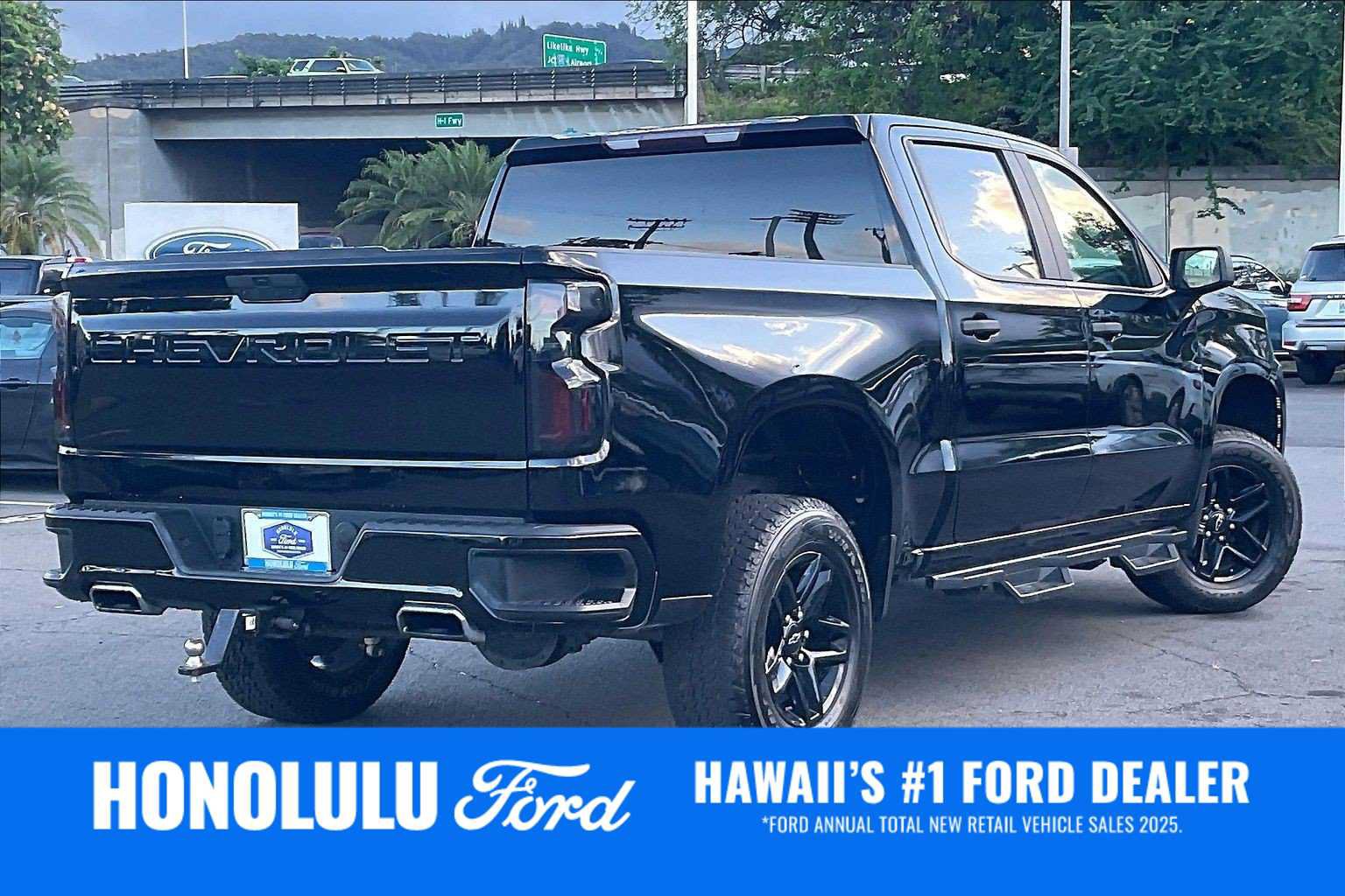 Used 2021 Chevrolet Silverado 1500 Custom Trail Boss AWD/4WD image 22