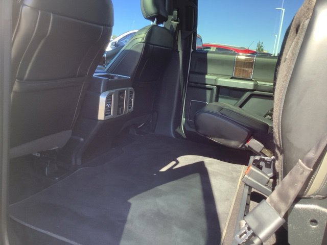 Used 2015 Ford F150 Platinum w/ Equipment Group 701A Luxury AWD/4WD image 23