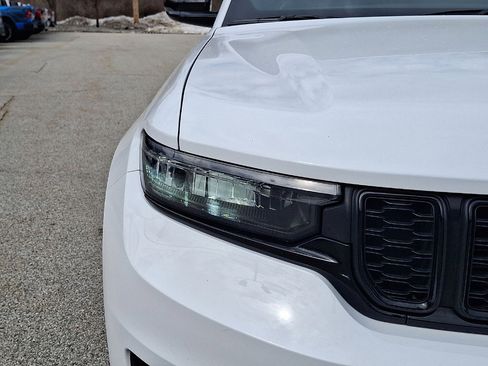 Certified 2023 Jeep Grand Cherokee L Laredo image 28