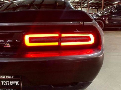 Used 2018 Dodge Challenger R/T Scat Pack w/ Leather Interior Group RWD image 54