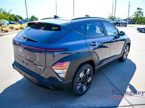 Certified 2024 Hyundai Kona SEL w/ Convenience Package FWD image 5
