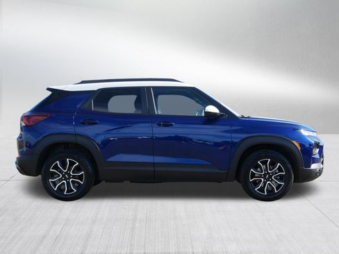 Used 2023 Chevrolet TrailBlazer ACTIV w/ Sun and Liftgate Package AWD/4WD image 8