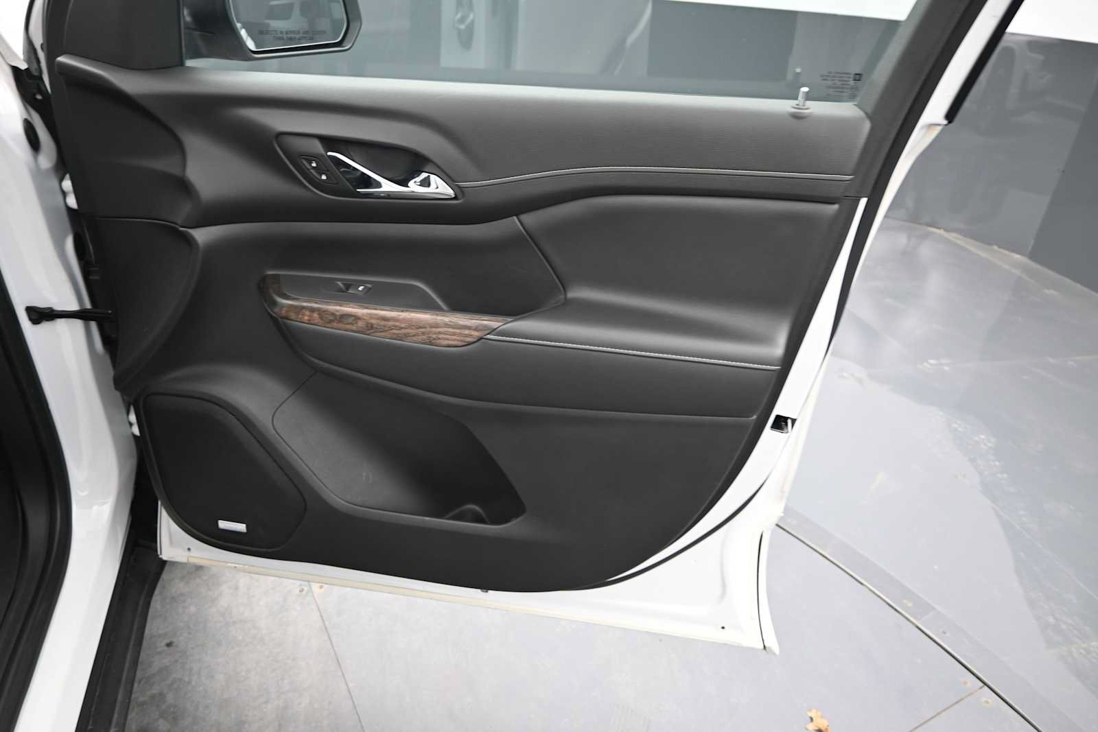 Used 2020 GMC Acadia Denali w/ LPO, Floor Liner Package AWD/4WD image 21
