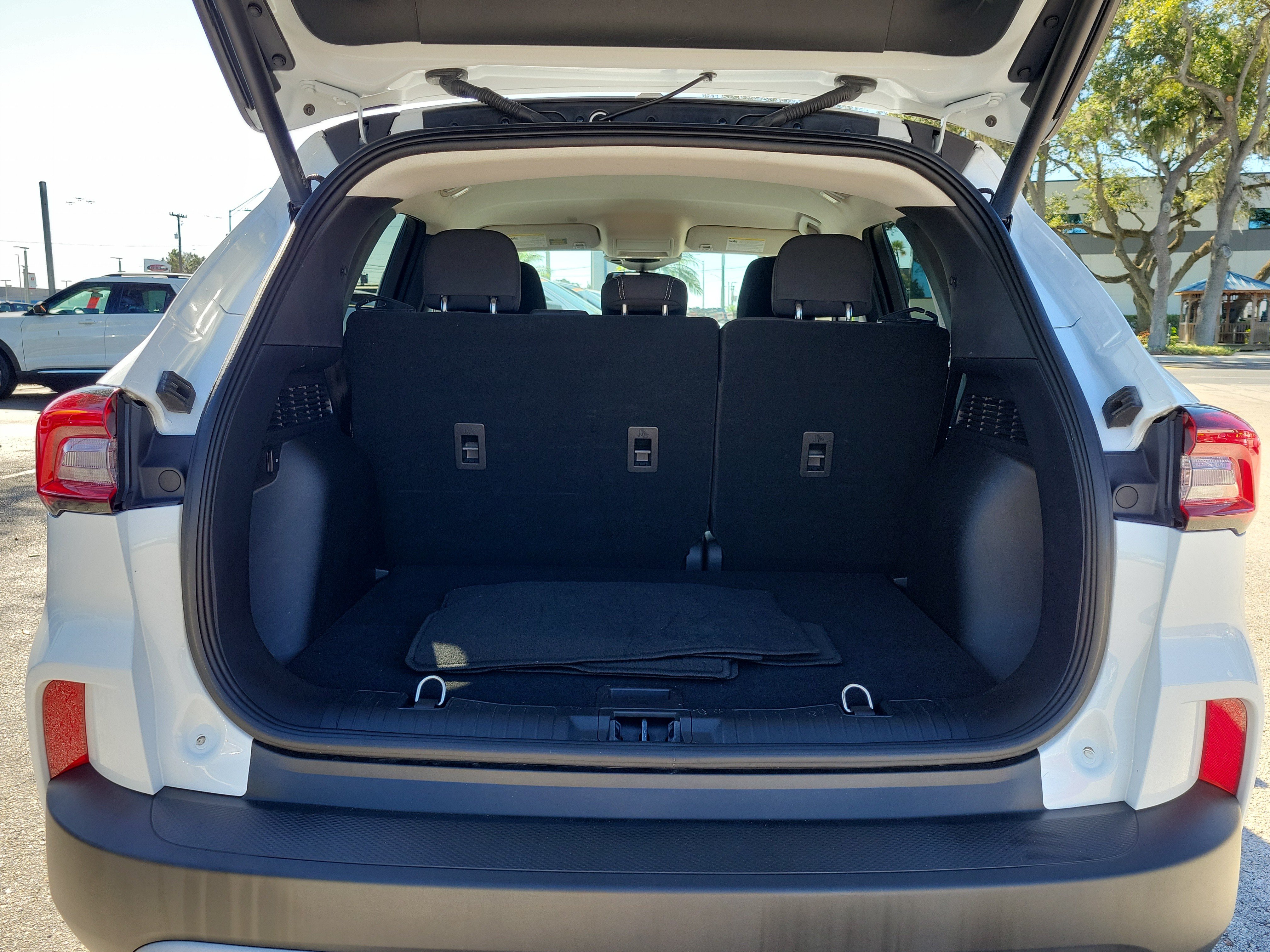 Certified 2023 Ford Escape Active FWD image 10