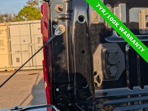 Used 2025 Ford F350 Platinum image 14