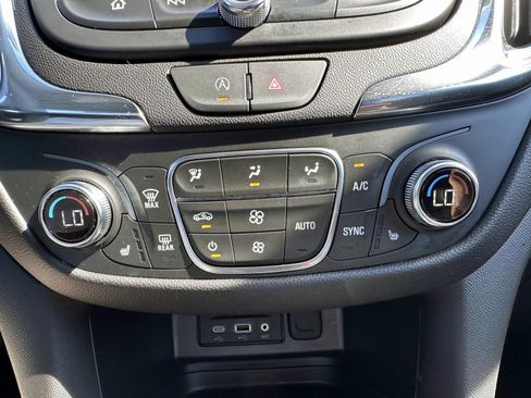Used 2024 Chevrolet Equinox LT AWD/4WD image 23