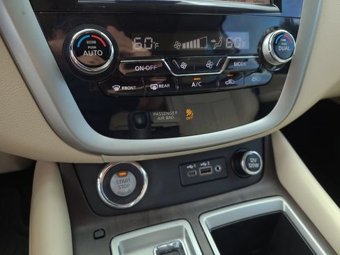 Used 2020 Nissan Murano Platinum FWD image 29