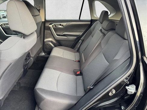 Used 2024 Toyota RAV4 XLE AWD/4WD image 17