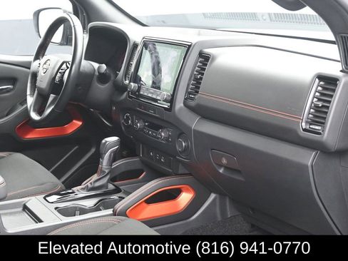 Used 2022 Nissan Frontier PRO-4X w/ Technology Package AWD/4WD image 6
