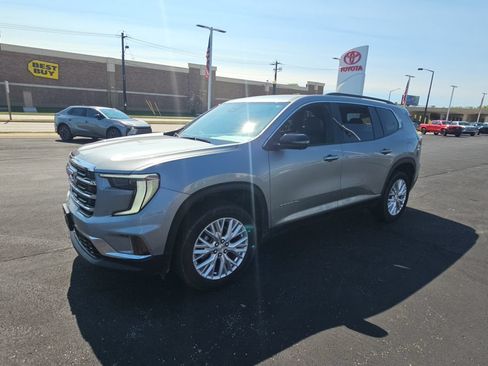 Used 2025 GMC Acadia Elevation w/ Elevation Premium Package FWD image 7
