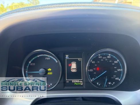 Used 2017 Toyota RAV4 Limited AWD/4WD image 48