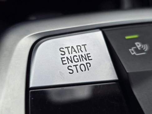 Certified 2025 BMW X1 xDrive28i w/ Convenience Package image 21