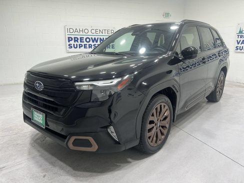 Used 2025 Subaru Forester Sport AWD/4WD image 4