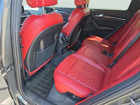 Used 2018 Audi SQ5 Premium Plus image 31