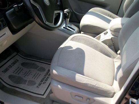 Used 2008 Saturn Vue XR image 2