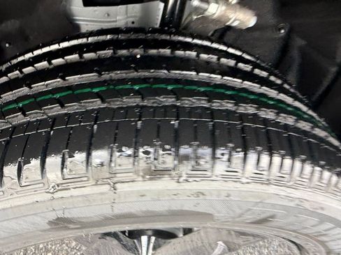 New 2025 Jeep Grand Cherokee Altitude image 28