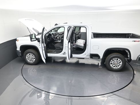 New 2026 Chevrolet Silverado 2500 LT AWD/4WD image 15