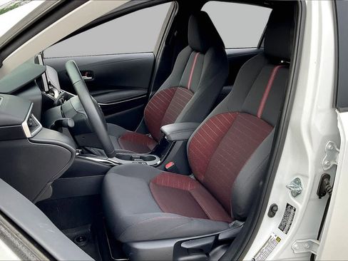 Used 2023 Toyota Corolla SE w/ SE Premium Package FWD image 8