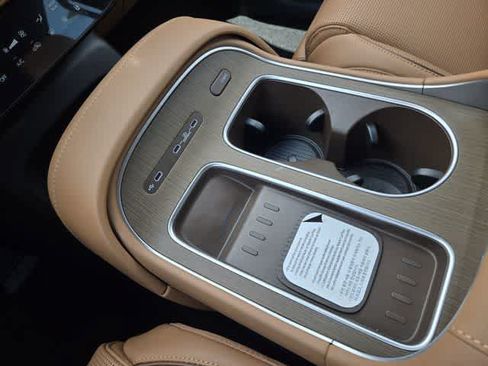 Used 2026 Hyundai Palisade Calligraphy FWD image 17