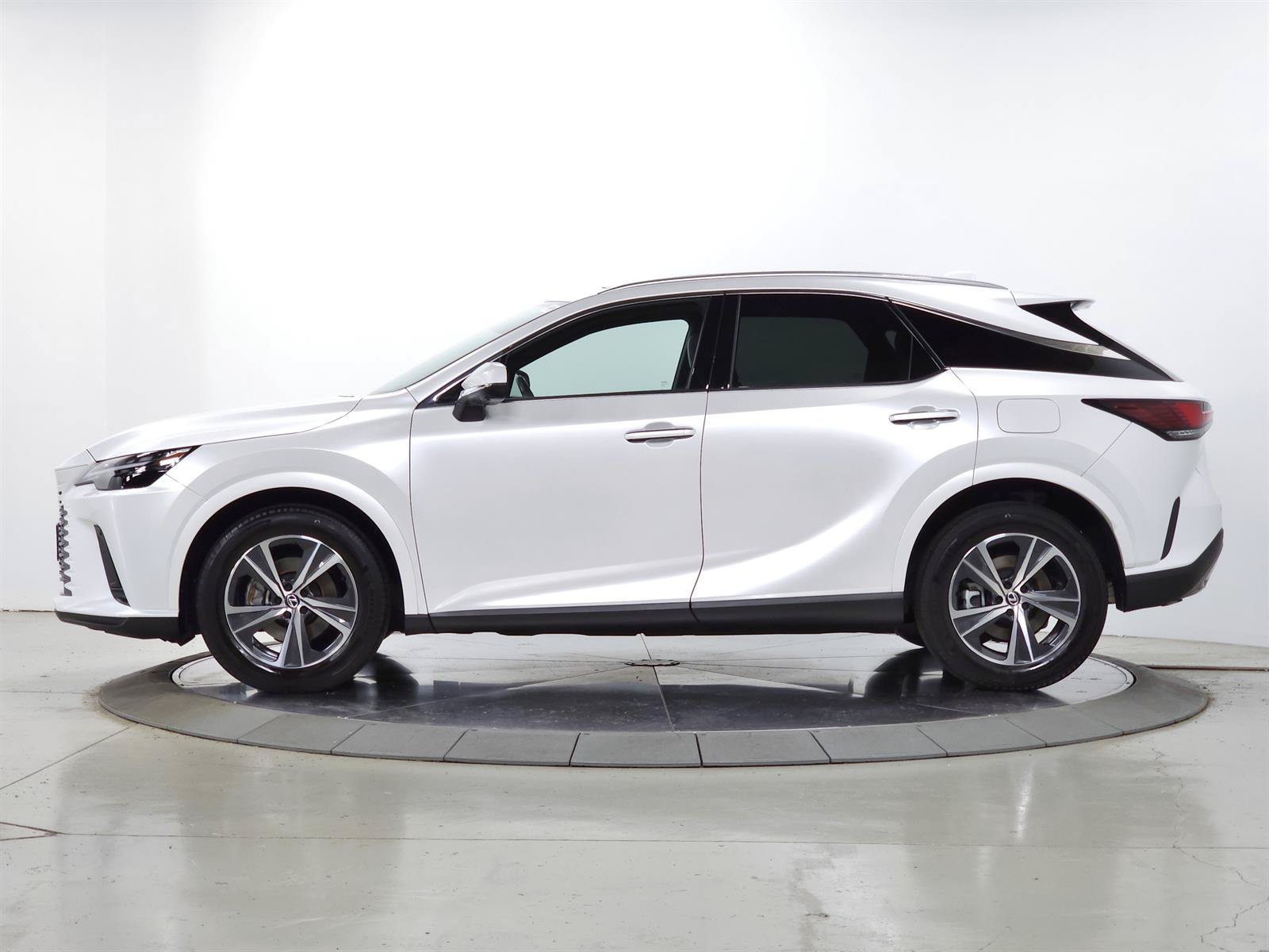 Certified 2024 Lexus RX 350 Premium w/ Convenience Package AWD/4WD image 5