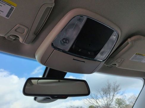 Used 2022 Chrysler 300 Touring image 20