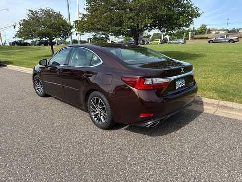 Used 2017 Lexus ES 350 w/ Luxury Package FWD image 9