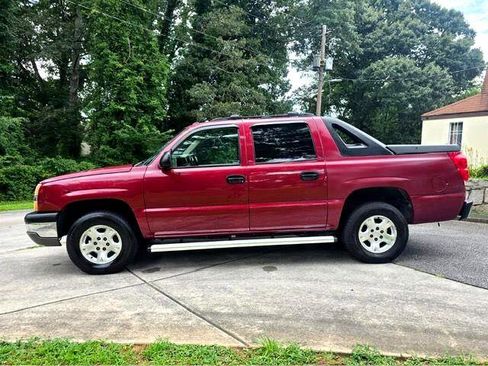 Used 2004 Chevrolet Avalanche Z71 w/ Preferred Equipment Group image 33