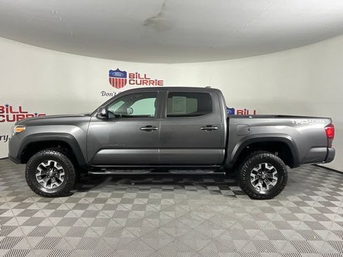 Used 2019 Toyota Tacoma TRD Off-Road w/ Exterior Package AWD/4WD image 6