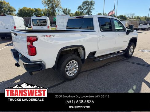 Used 2024 Chevrolet Silverado 3500 LT image 5